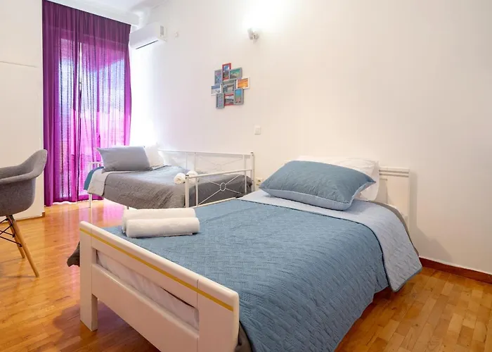 Glyfada 3 Bedrooms 6 Persons Apartment By Mps