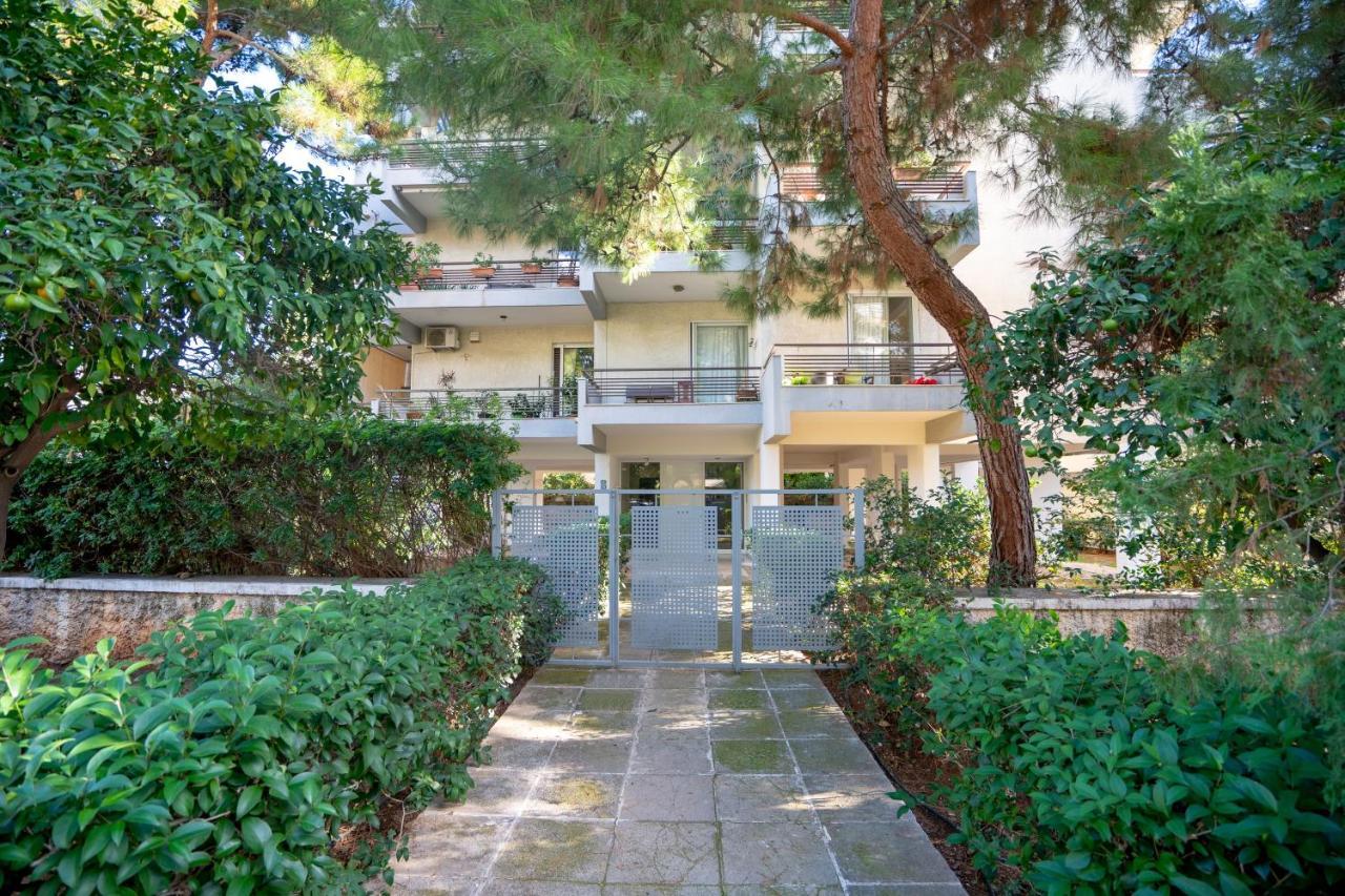 Glyfada 3 Bedrooms 6 Persons By Mps