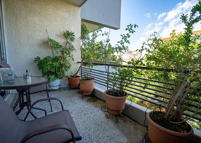 Glyfada 3 Bedrooms 6 Persons Apartment By Mps